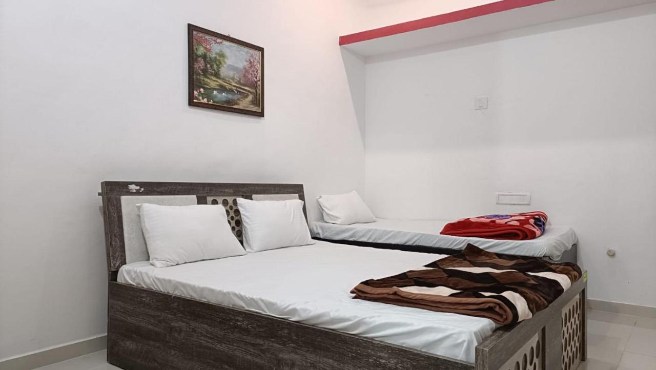 Mahadev Premium Homestay Garudeshwar Eksteriør billede